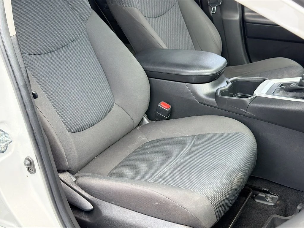 Used 2023 Ice Toyota LE image 21