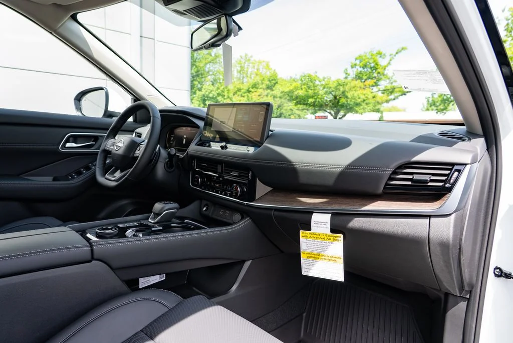 New 2026 Everest White Pearl TriCoat Nissan Platinum image 29