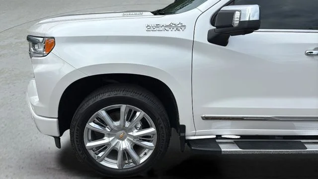 Used 2022 Beige Chevrolet High Country image 36