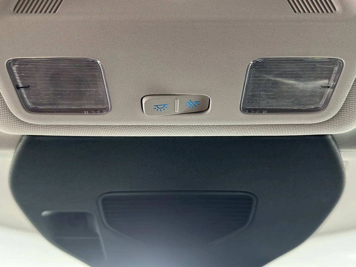 Used 2023 Agate Black Metallic Ford Active image 37