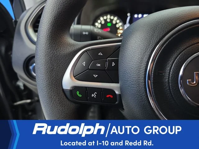 Used 2023 Gray Jeep Latitude image 16