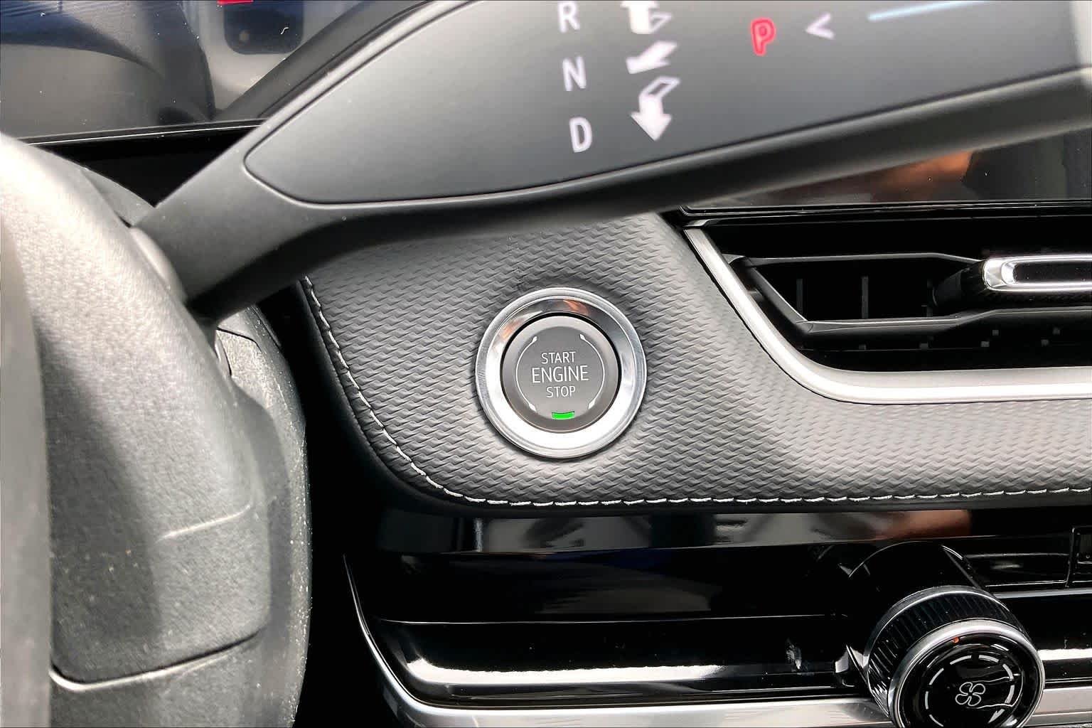 2027 Chevrolet Equinox LT - Photo 20