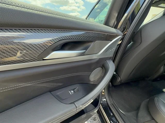 Used 2021 Black Sapphire Metallic BMW Base image 27