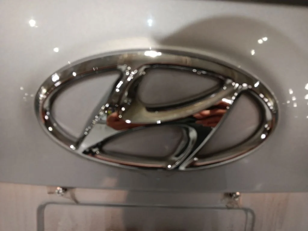 Certified Used 2017 Sparkling Silver Hyundai 2.4 Base image 11