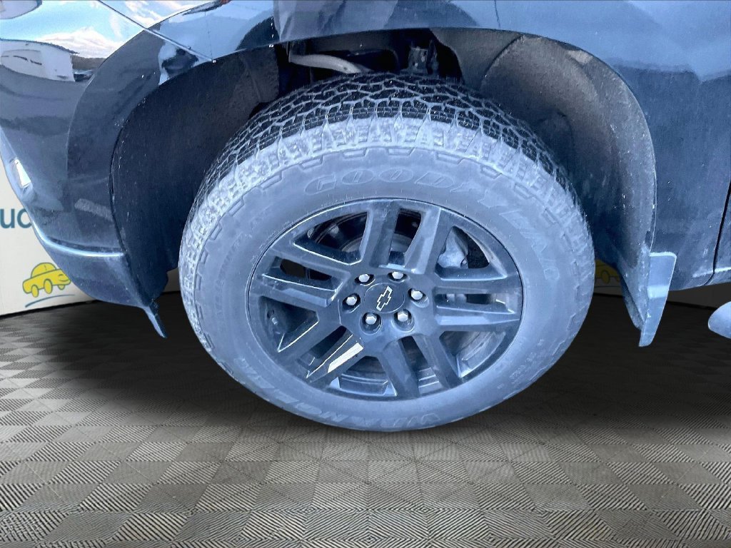 Used 2024 Black Chevrolet RST image 4
