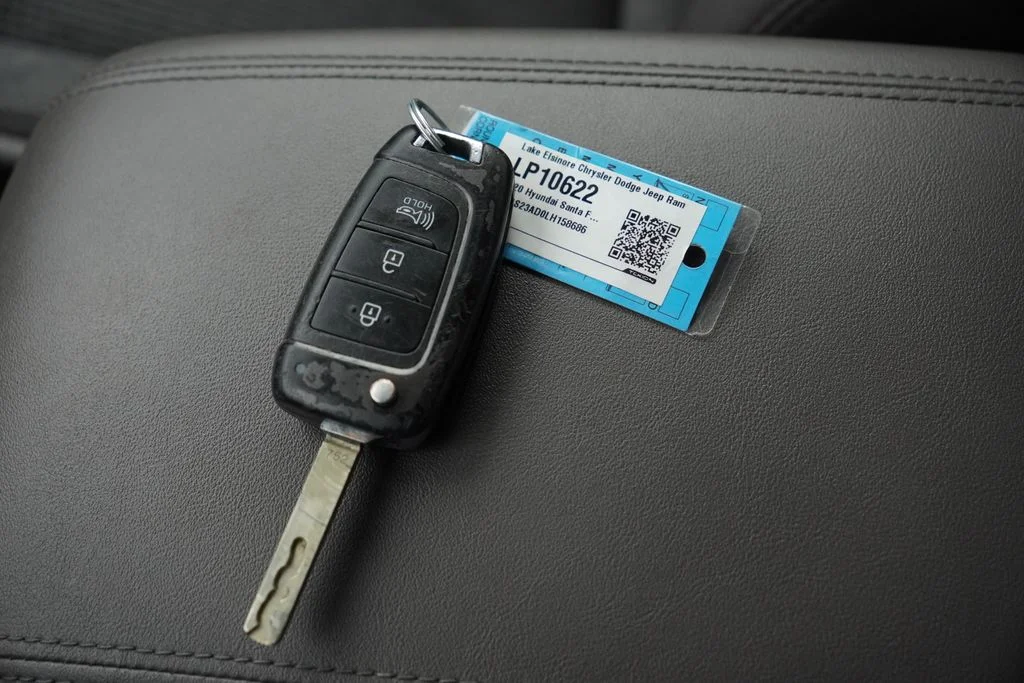 Certified Used 2020 Black Hyundai SE image 39