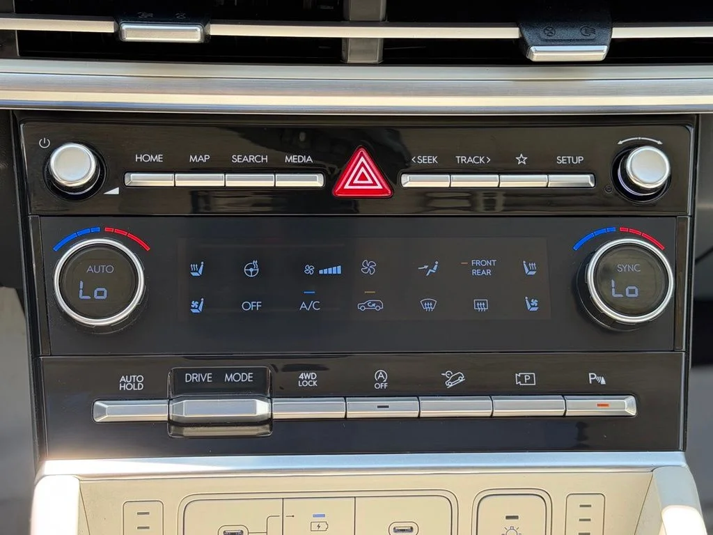 Used 2024 Black Hyundai Calligraphy image 22