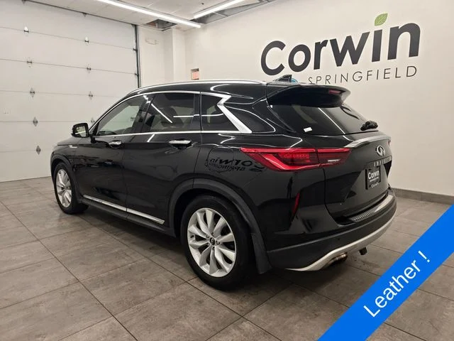 Used 2019 Black INFINITI ESSENTIAL image 3