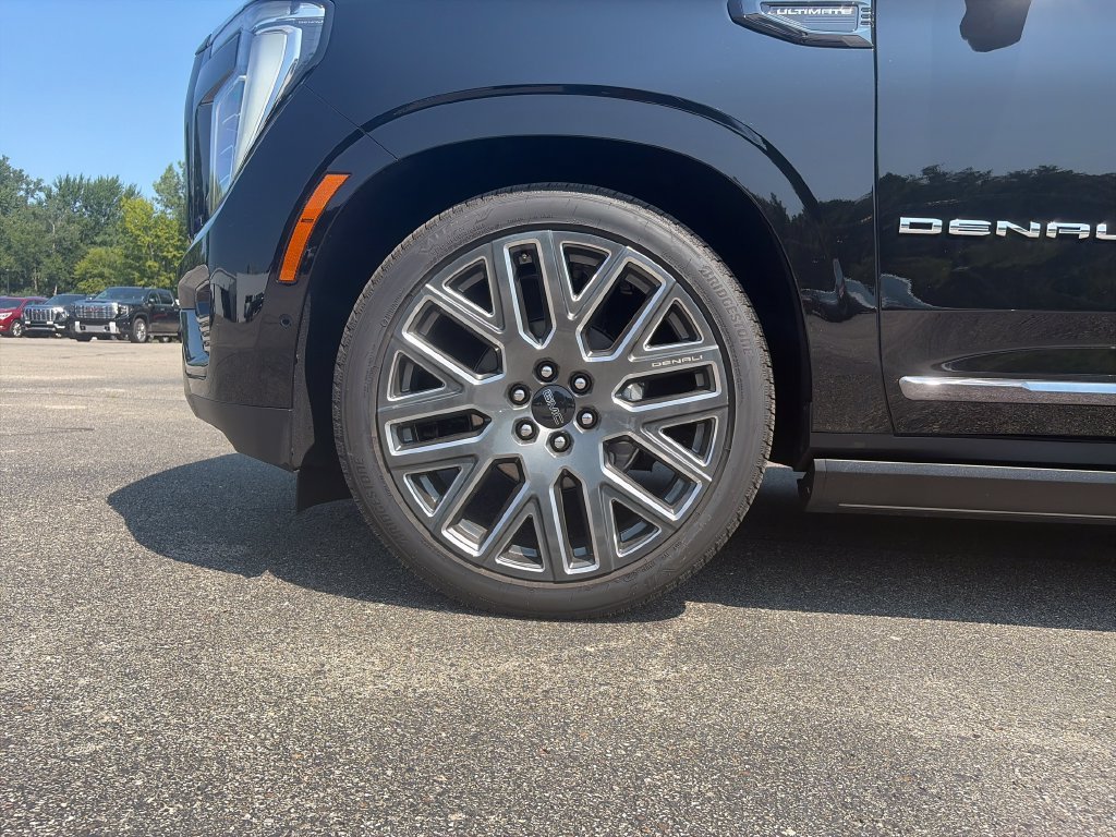 2026 GMC Yukon Denali Ultimate - Photo 31