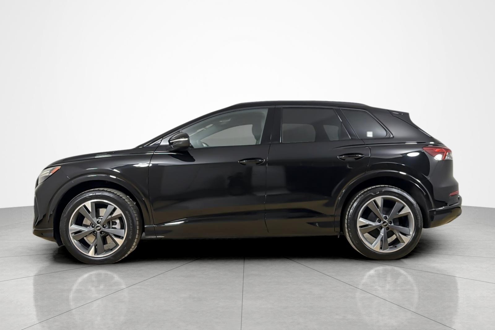 Used 2023 Mythos Black Metallic Audi Prestige 50 quattro image 2