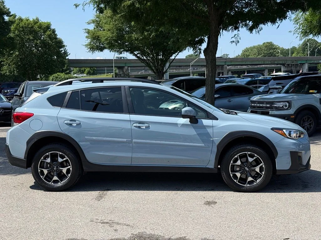 Used 2020 Gray Subaru Premium image 11