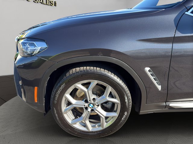 Used 2023 Dark Graphite Metallic BMW xDrive30i image 25