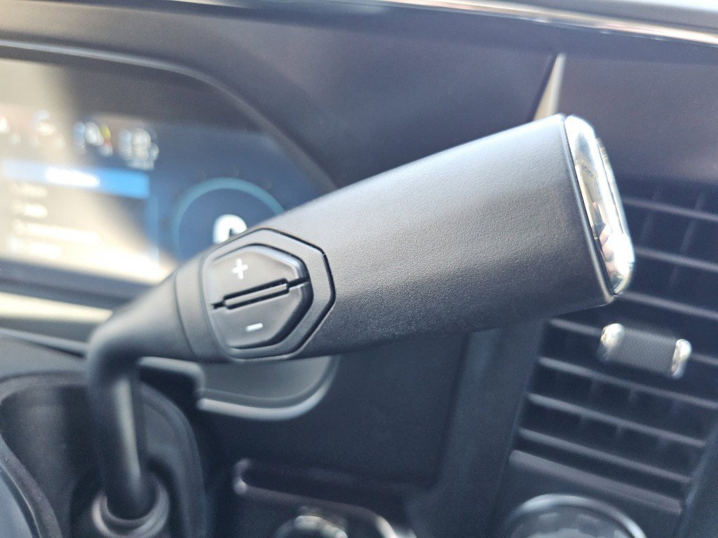 New 2026 Carbonized Gray Metallic Ford LARIAT image 37