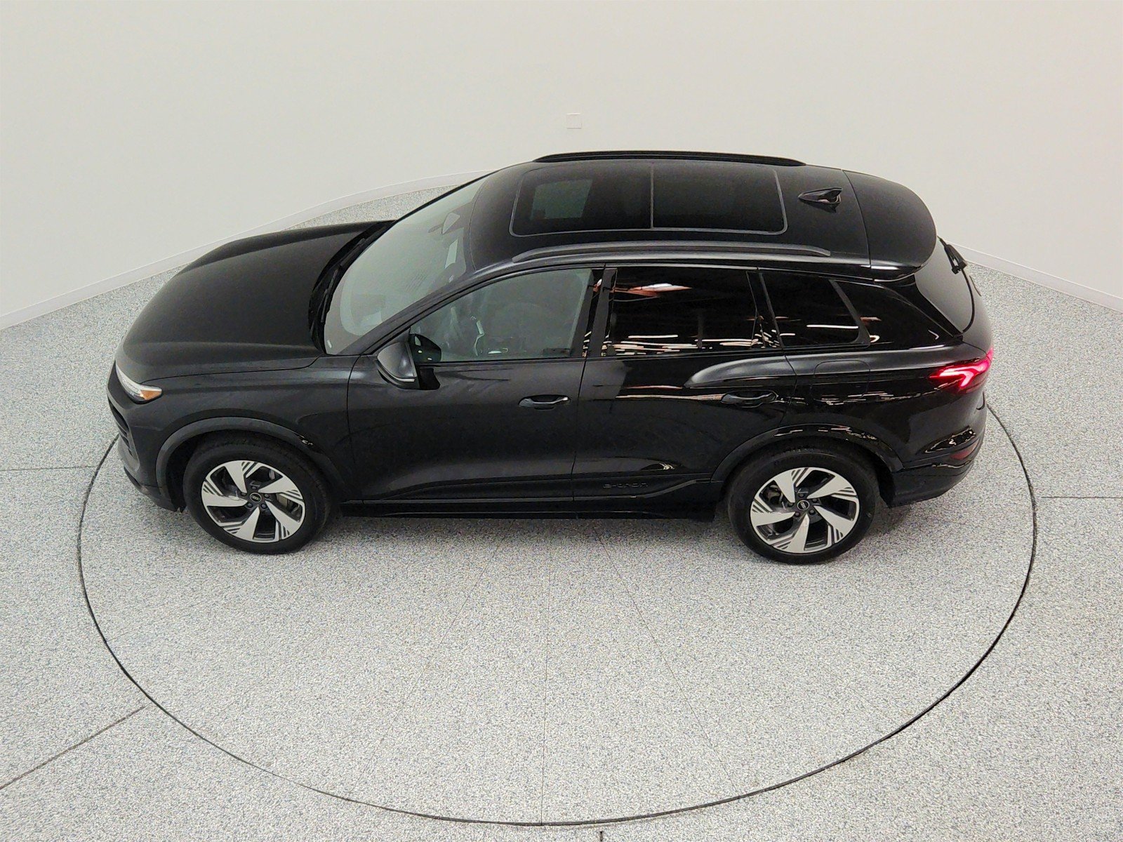 Used 2025 Mythos Black Metallic Audi Premium Plus quattro image 41