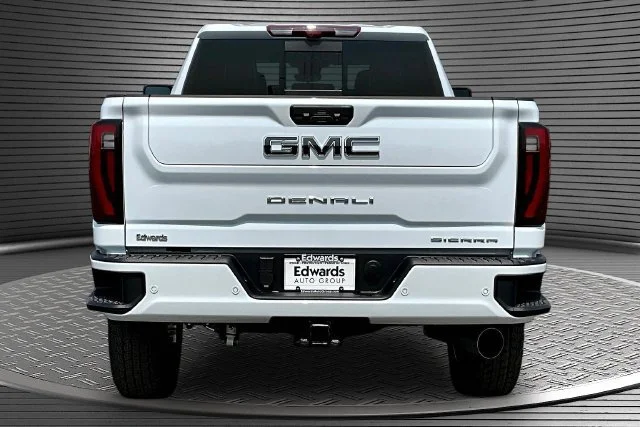 New 2026 Glacier White Tricoat GMC Denali Ultimate image 4