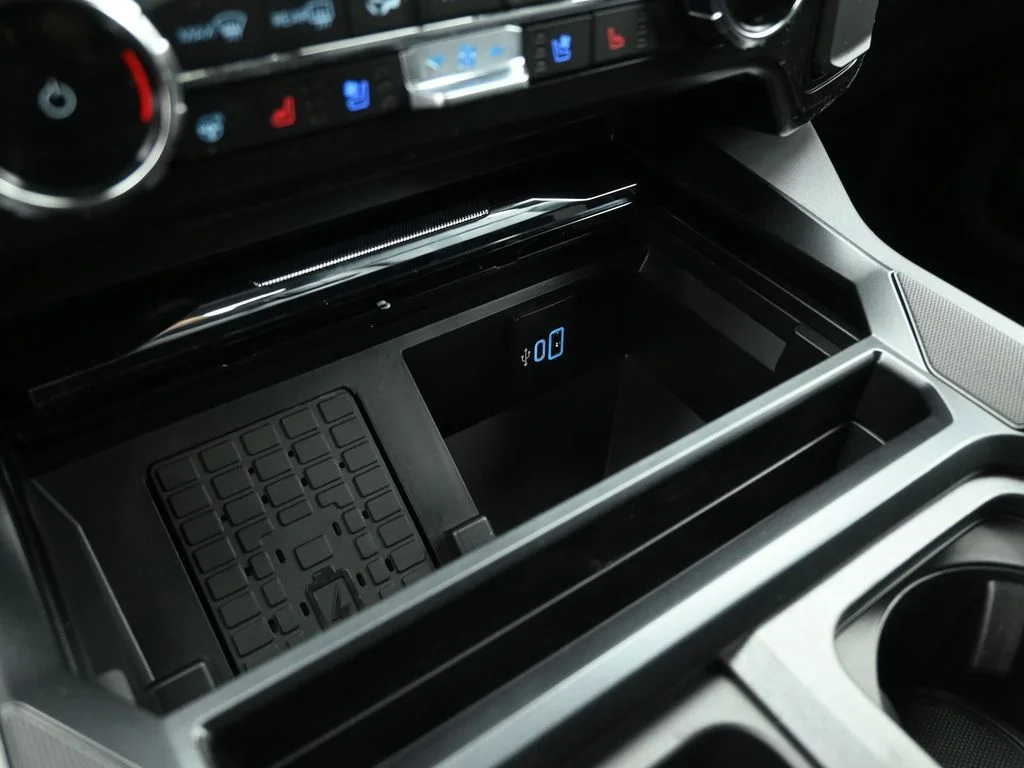 New 2026 Carbonized Gray Metallic Ford Lariat image 16