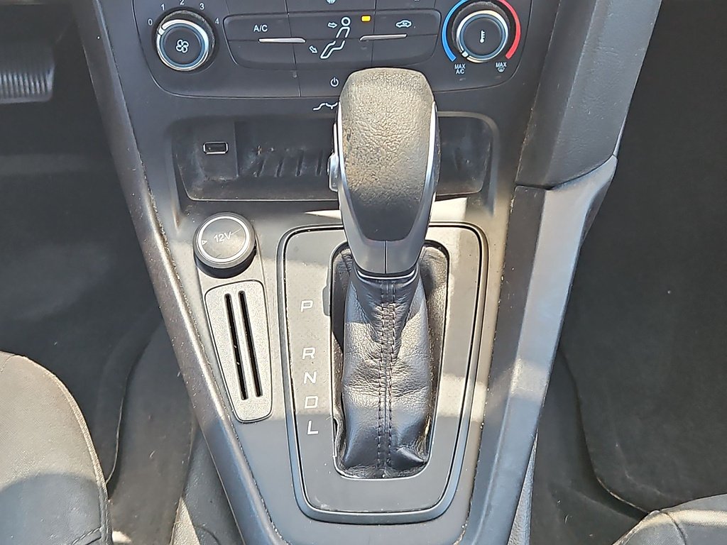 Used 2015 Tuxedo Black Ford S image 35
