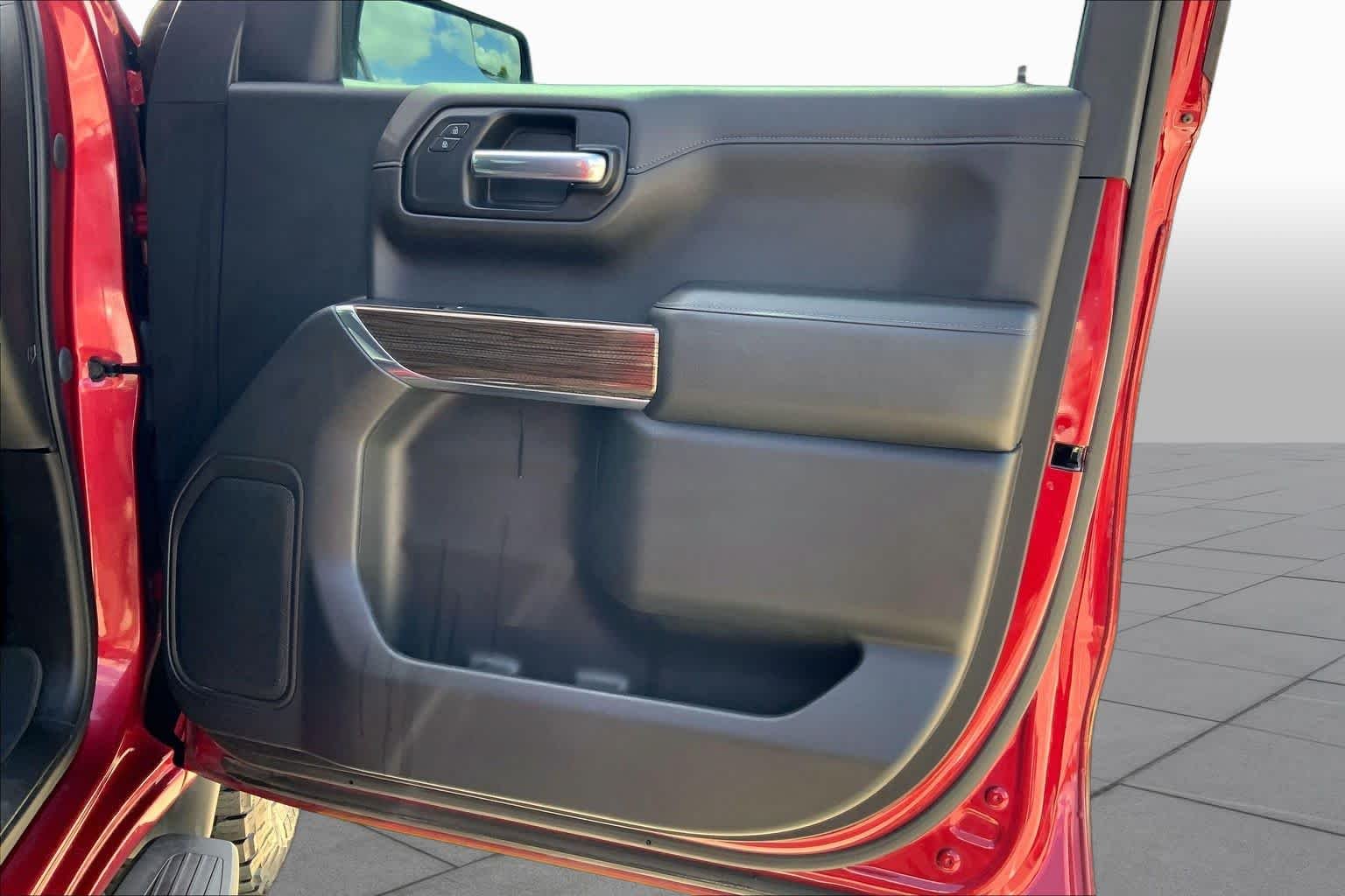 Used 2020 Cajun Red Tintcoat Chevrolet LT image 22
