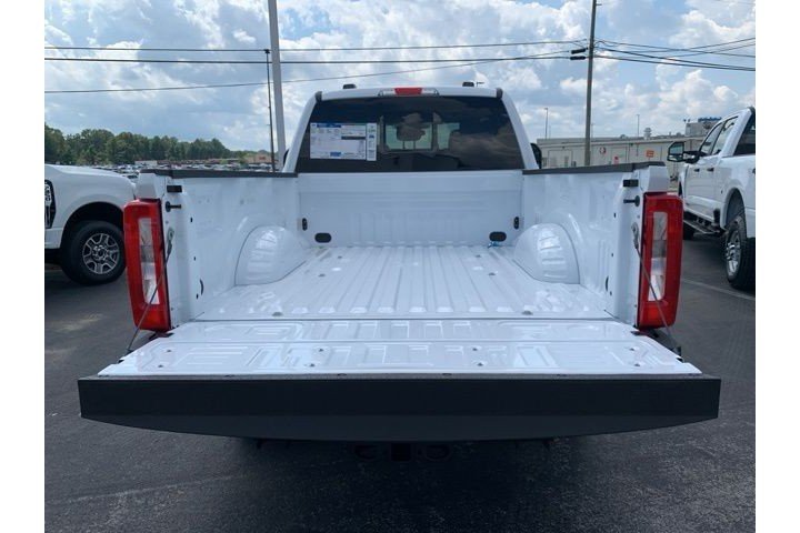 New 2026 Oxford White Ford F-350® XL image 23