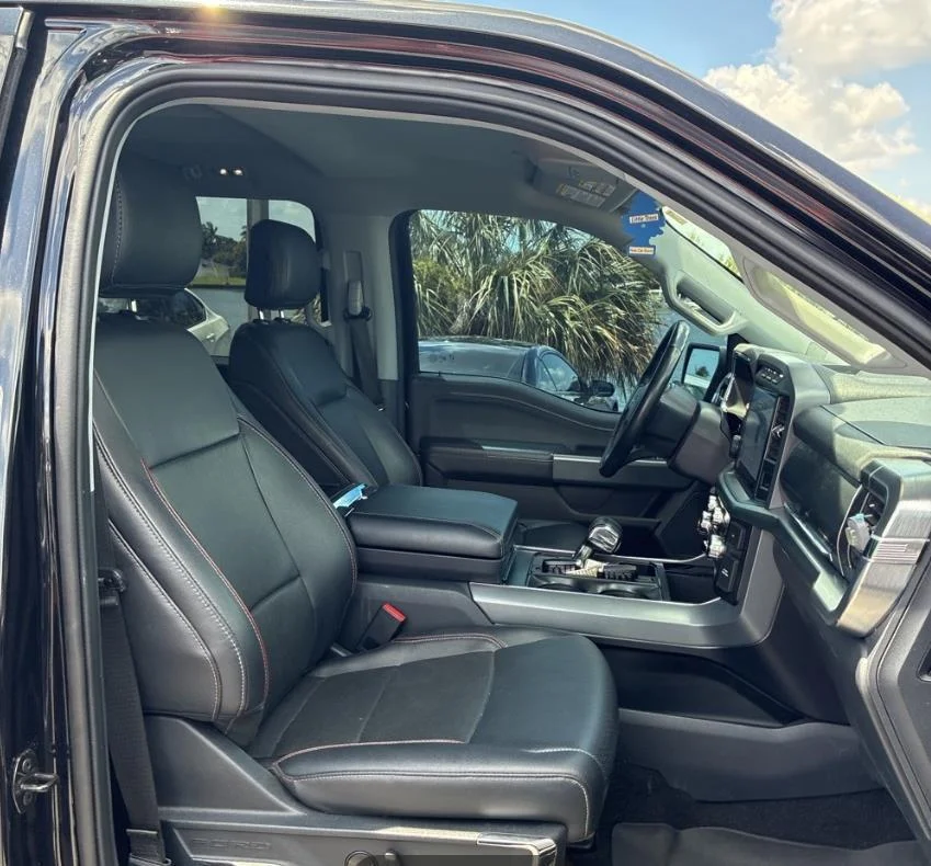 Used 2022 Black Ford Lariat image 8