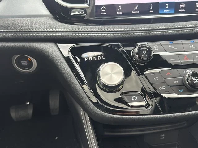 2026 Chrysler Pacifica Limited - Photo 19