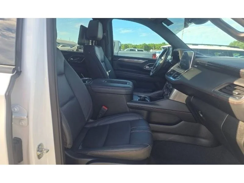 Used 2023 Summit White Chevrolet RST image 6