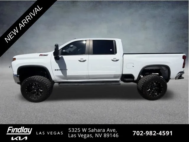 Used 2020 White Chevrolet LT image 8