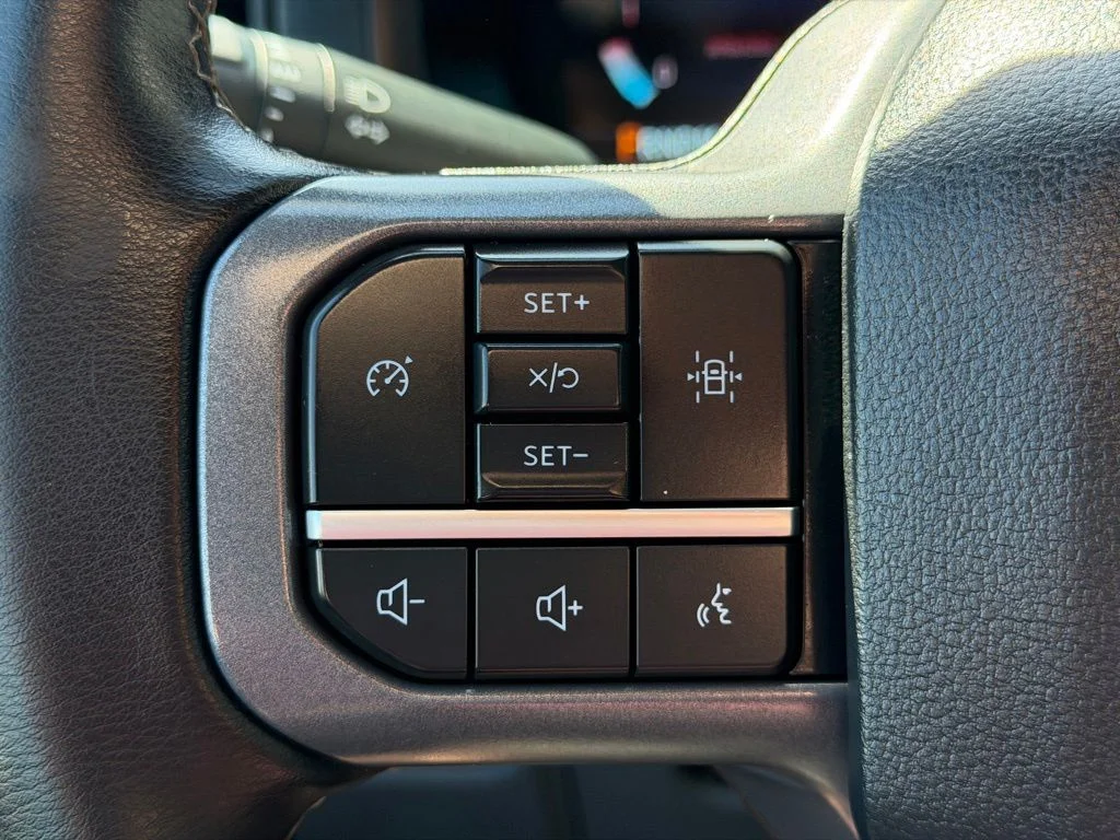 Used 2025 Blue Ford XLT image 15