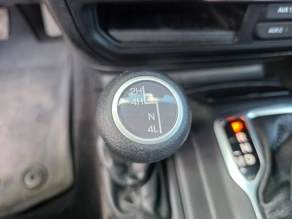 Used 2021 Red Jeep Sport Altitude 4x4 image 20