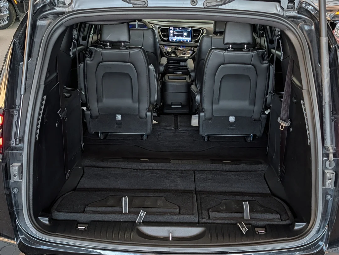 Certified Used 2025 Black Chrysler Select - Safety Sphere- 360 Camera - Caprice Leather - Power Doors - Liftgate & More! image 29