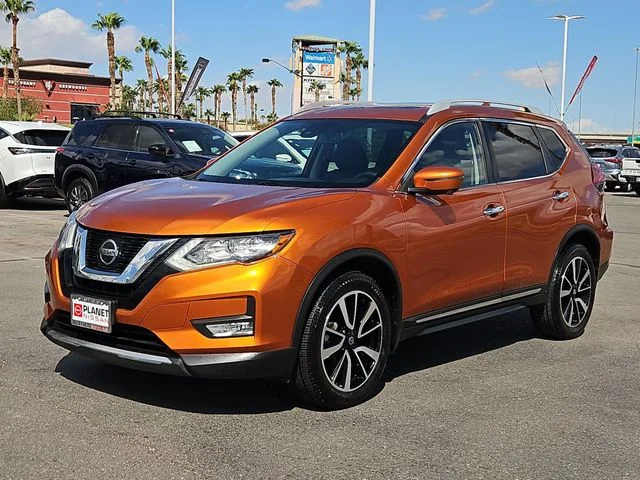 Used 2020 Orange Metallic Nissan SL image 2