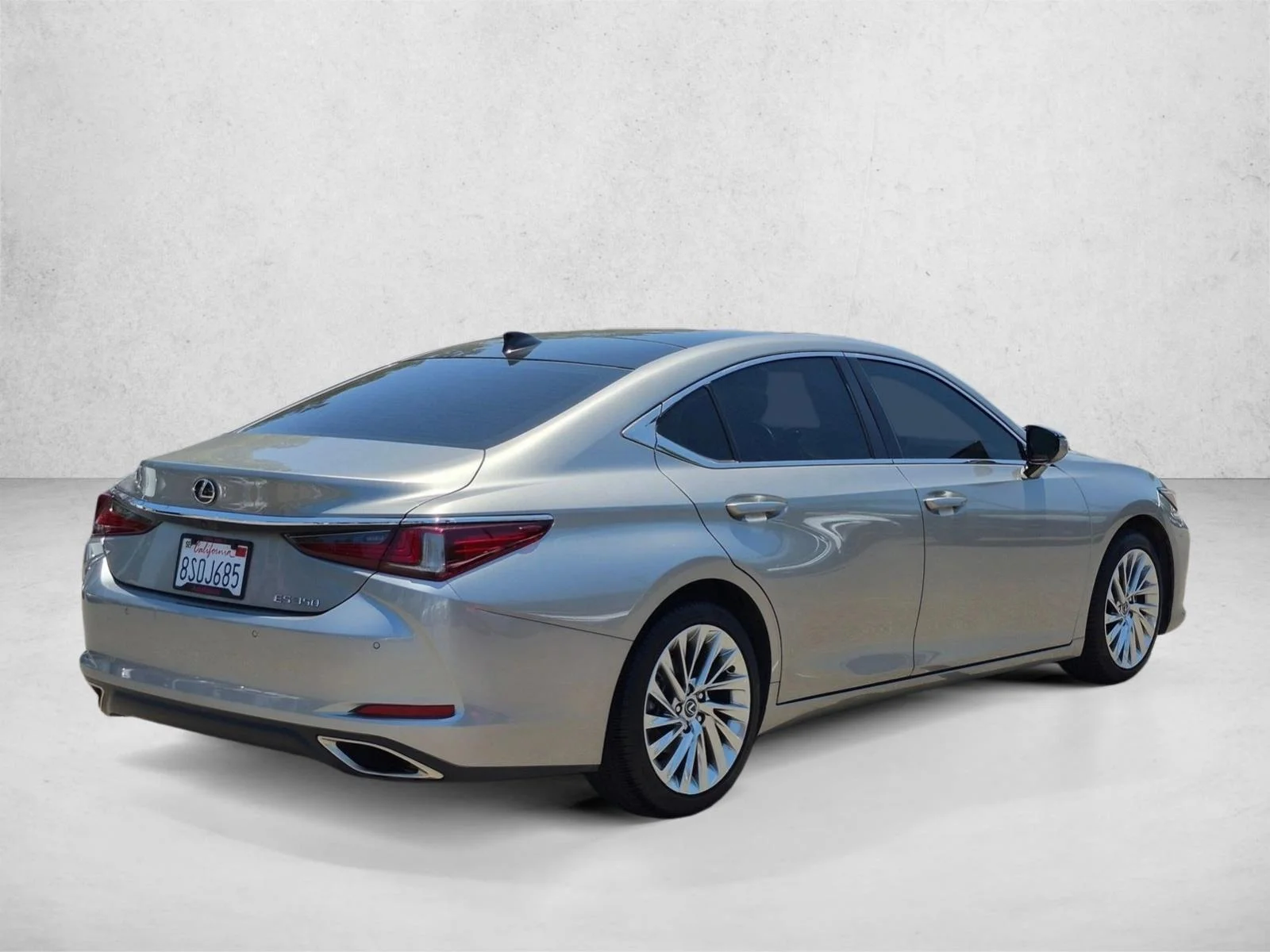 Certified Used 2020 Atomic Silver Lexus ES 350 Luxury image 5