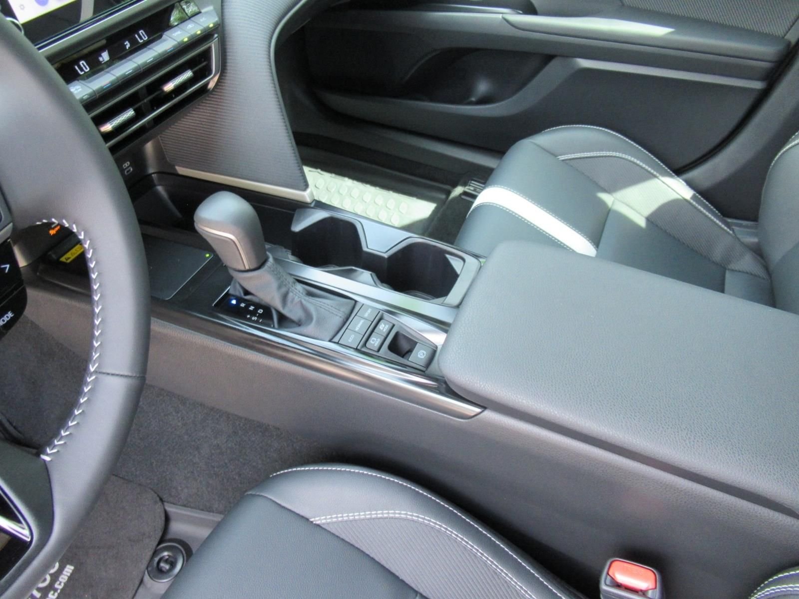Used 2026  Toyota SE image 15