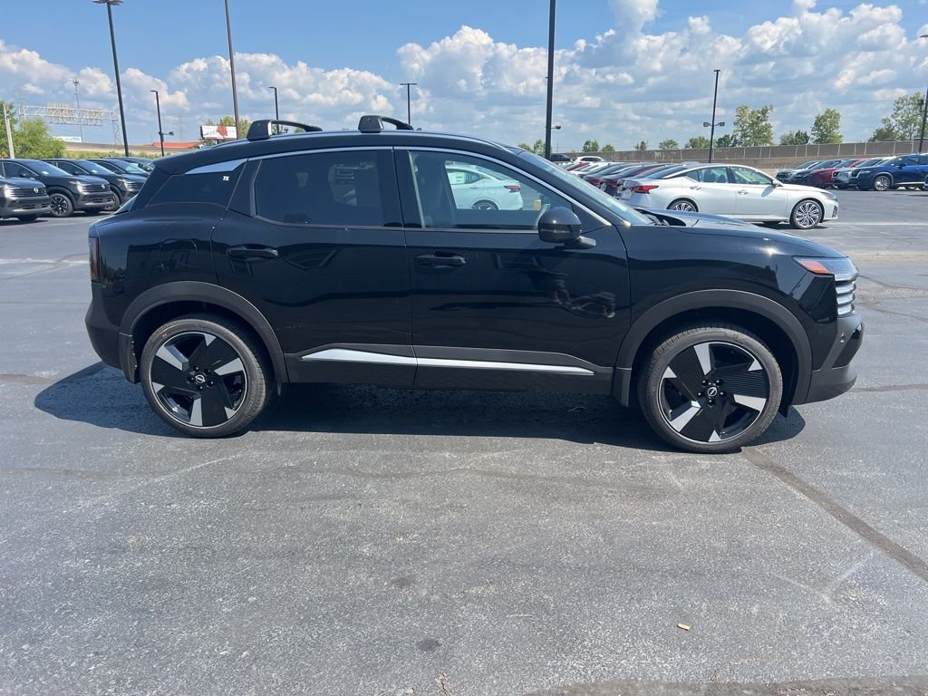 New 2026 Super Black Nissan SR image 2