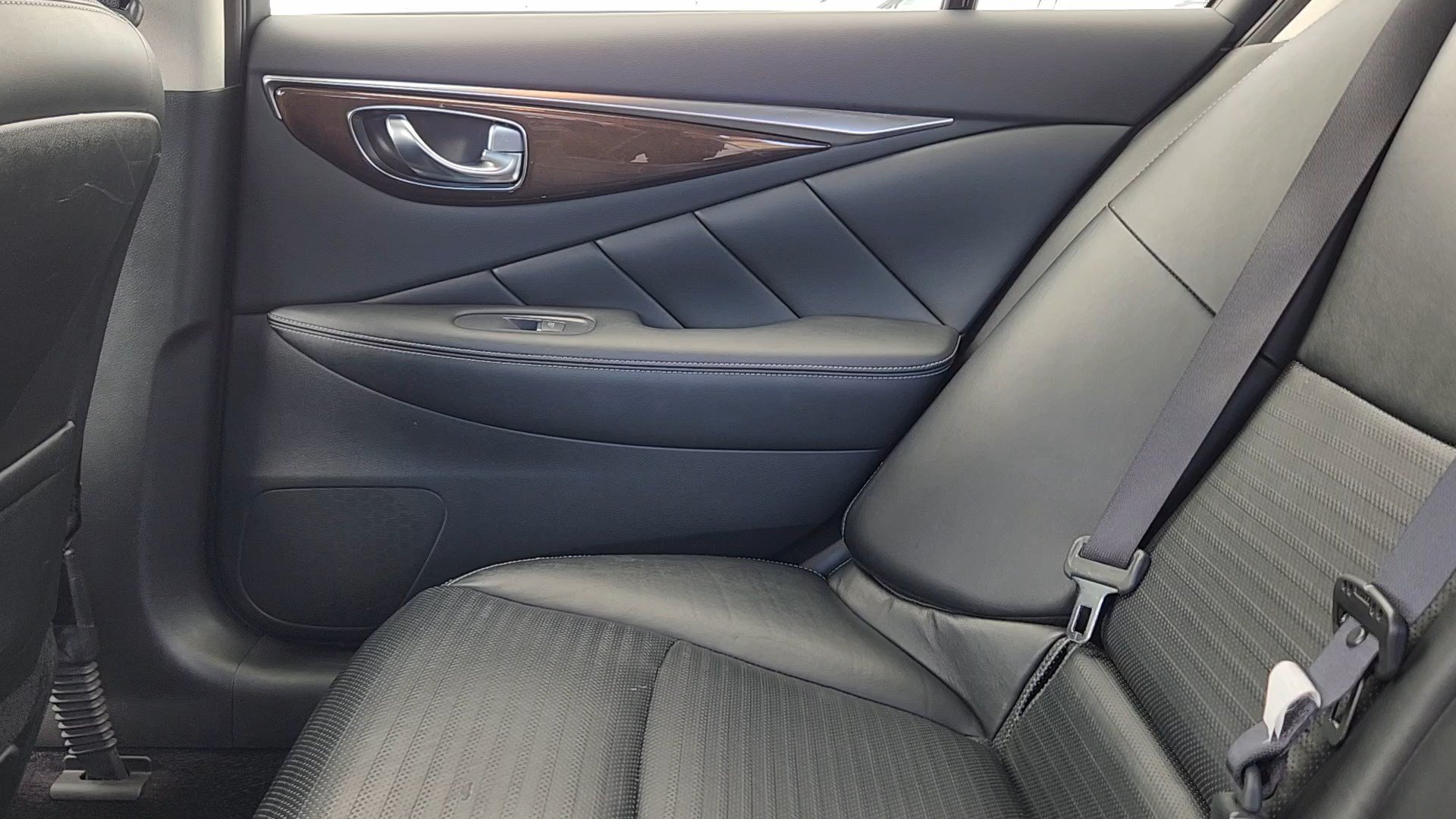 2016 INFINITI Q50 Red Sport - Photo 16