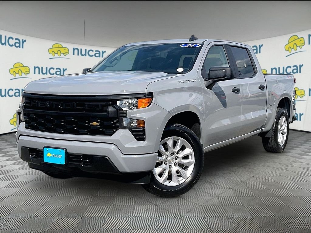 Used 2024 Gray Chevrolet Custom image 3