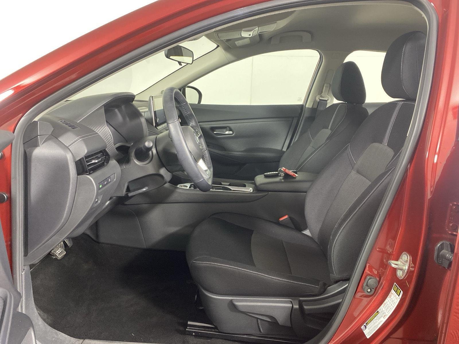 Used 2020 Scarlet Ember Tintcoat Nissan SV image 12