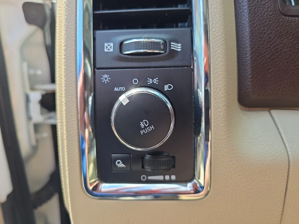 Used 2018 White Ram Laramie image 13