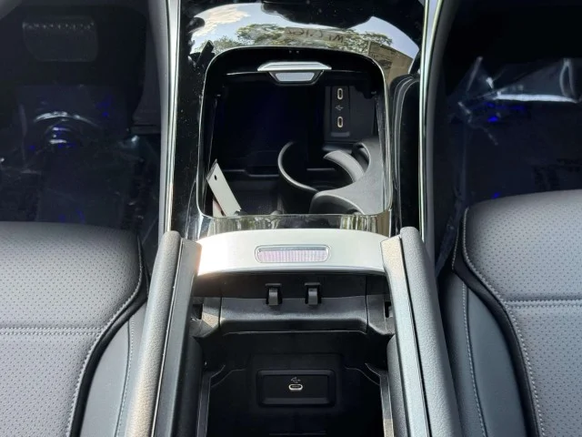 2026 Mercedes-Benz GLC Base - Photo 16