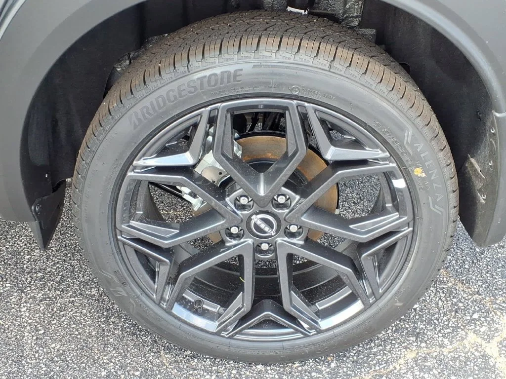 New 2027 Gun Metallic Nissan SR image 6