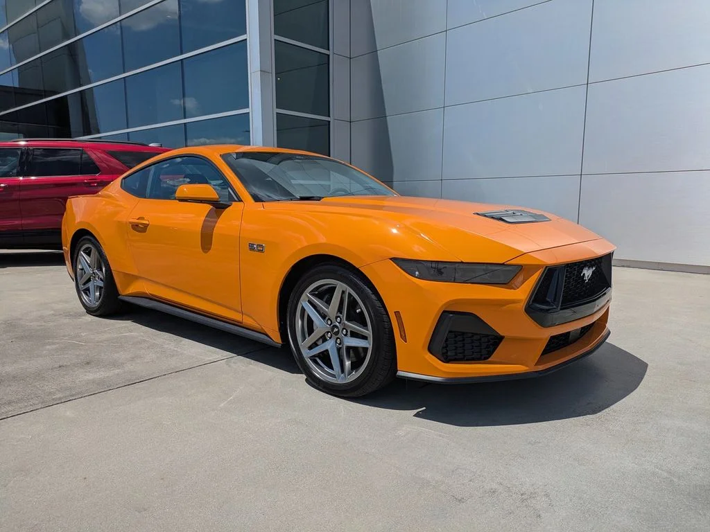 New 2026 Orange Fury Metallic Tri-coat Ford GT Premium image 2