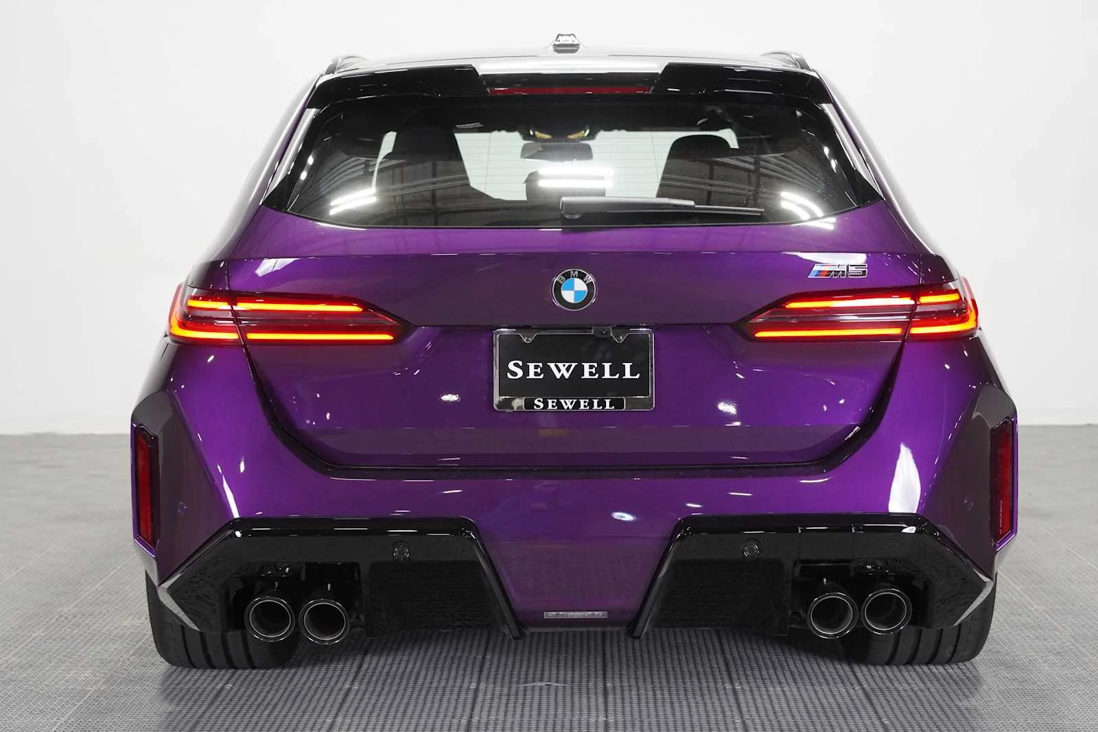 New 2026 Twilight Purple Metallic BMW  image 5