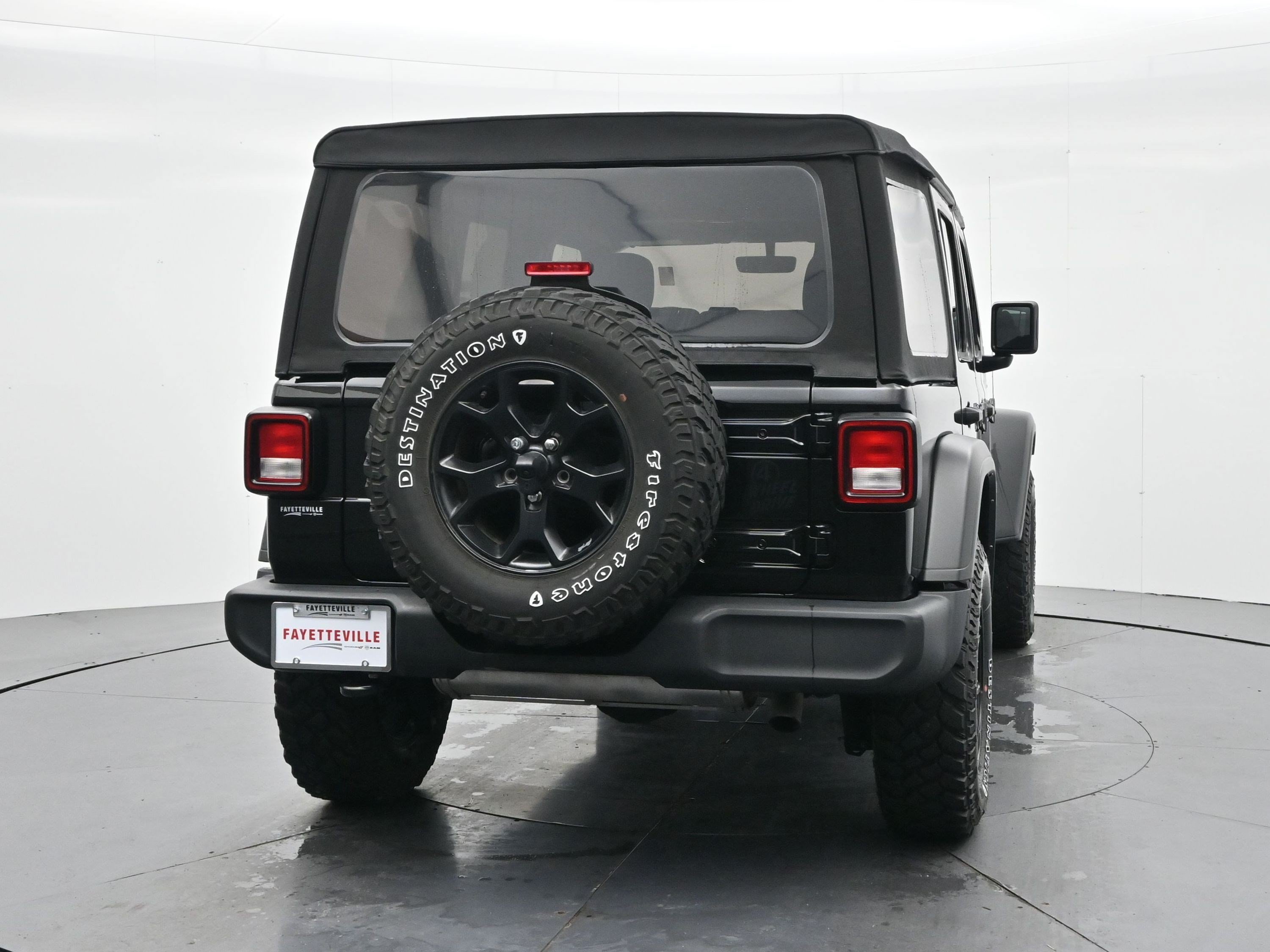 Used 2022 Black Clearcoat Jeep Unlimited Willys image 6