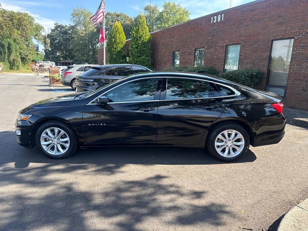 Used 2025 Black Chevrolet LT image 3