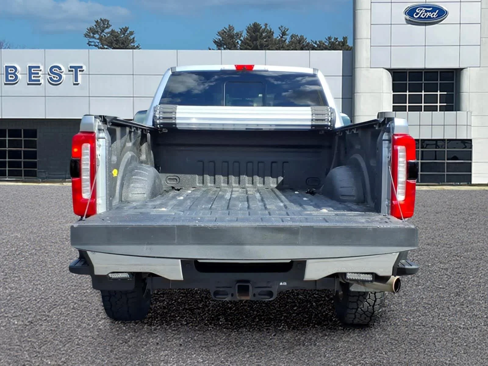 Used 2024 Iconic Silver Ford LARIAT image 8