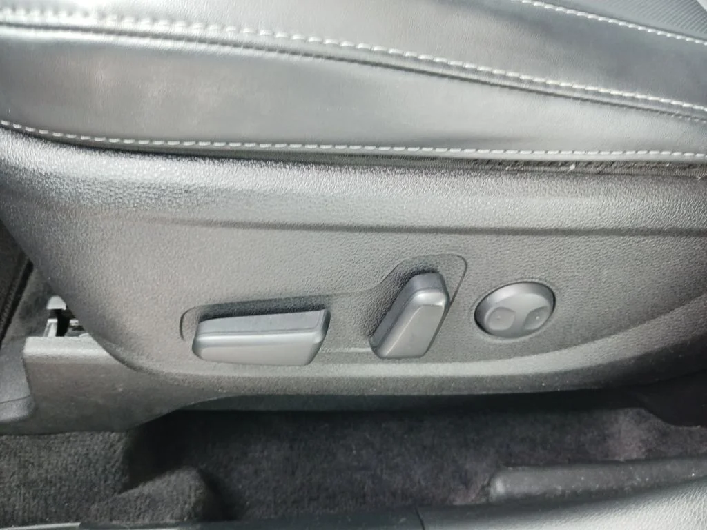 Used 2021 Silver Kia S image 34