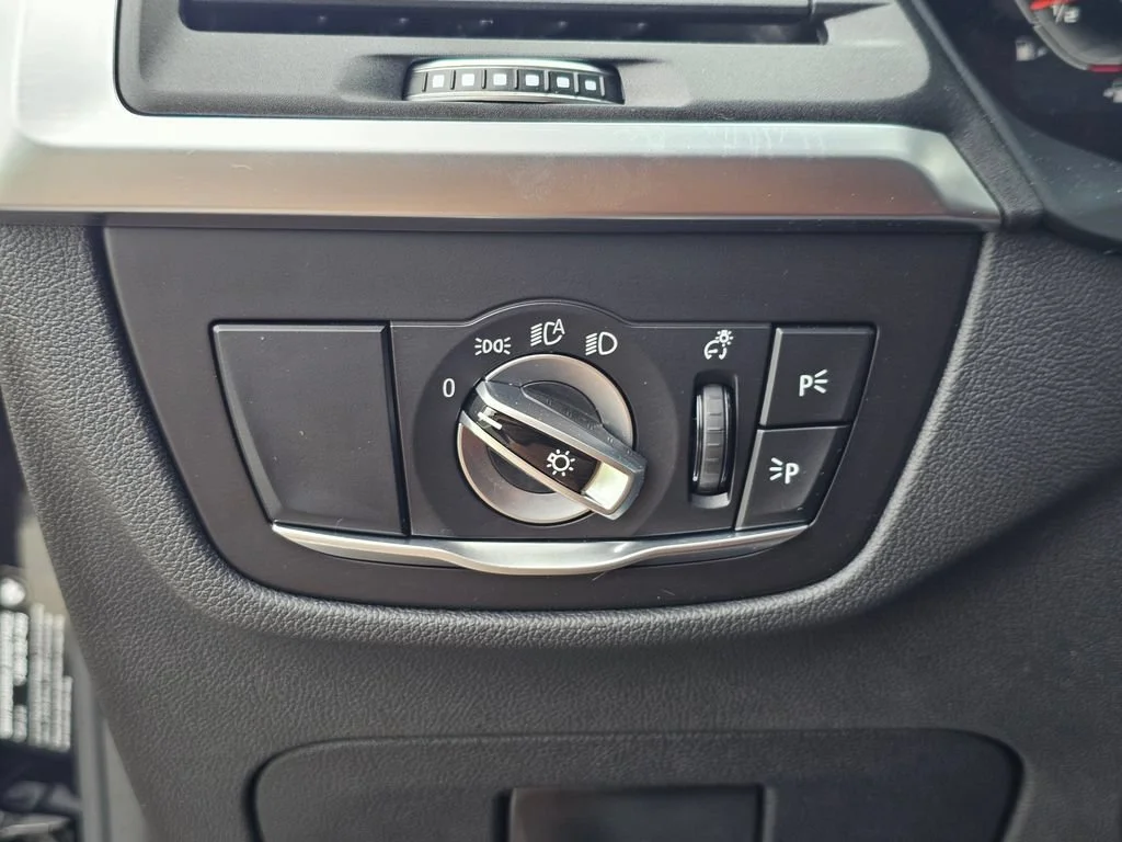 Used 2024  BMW M40i image 24