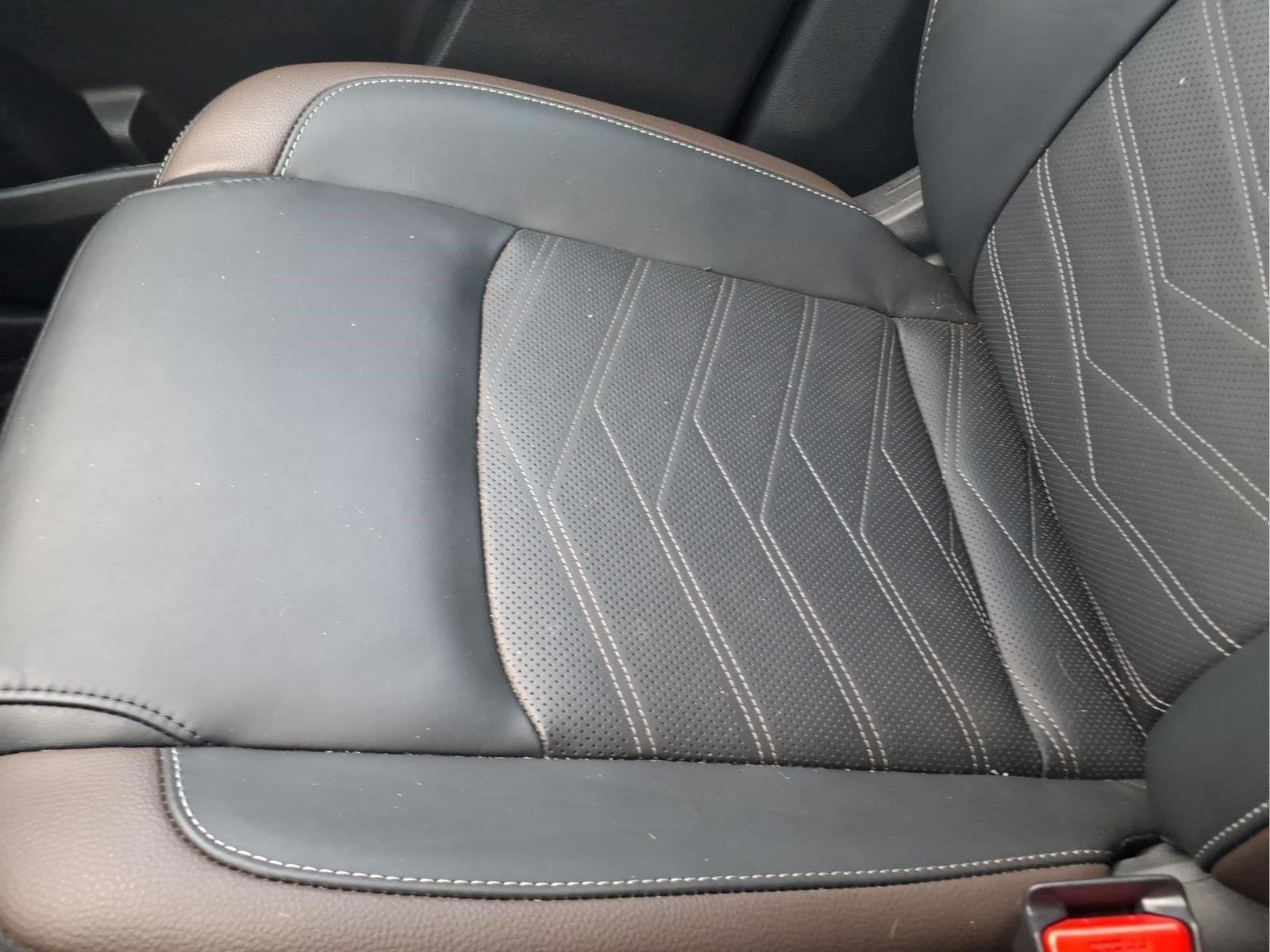 Used 2025 Scarlet Ember Tintcoat Nissan Platinum image 26