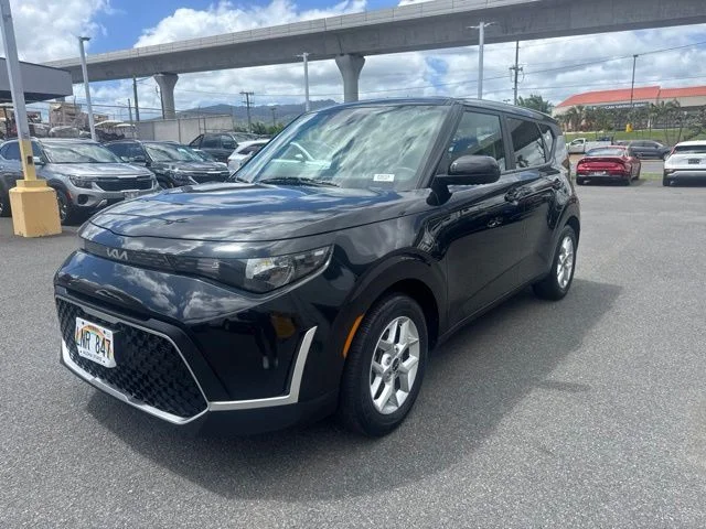 Used 2025 Black Kia LX image 1