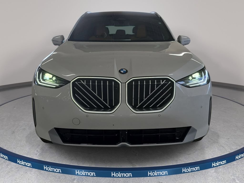New 2026 Mineral White Metallic BMW 30 xDrive image 2